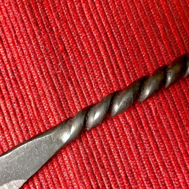 鉄釘紙刀