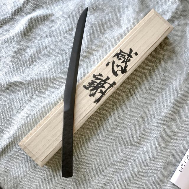 日本刀の姿を立体的に作り込み 太刀型ペーパーナイフ 感謝 N0 01